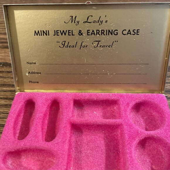 Vintage My Lady’s Earring Caddy Gold Metal Case With Pink Lining - Picture 3 of 5